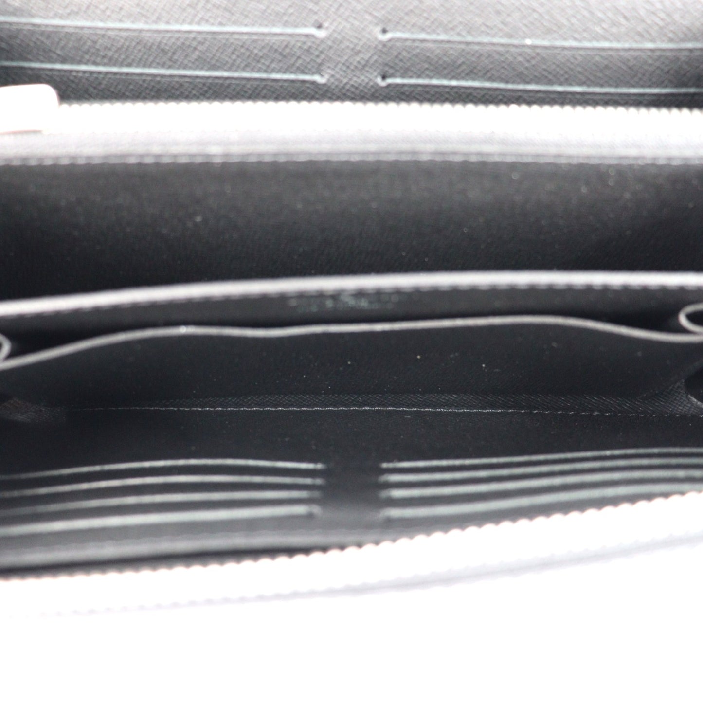 LOUIS VUITTON M44275 ZIPPY XL WALLET