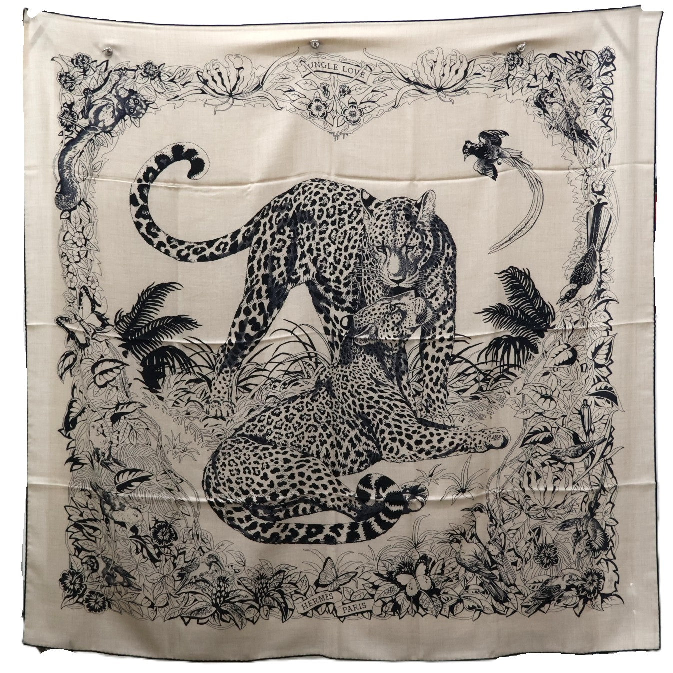 HERMES CARRE GEANT 140 SHAWL