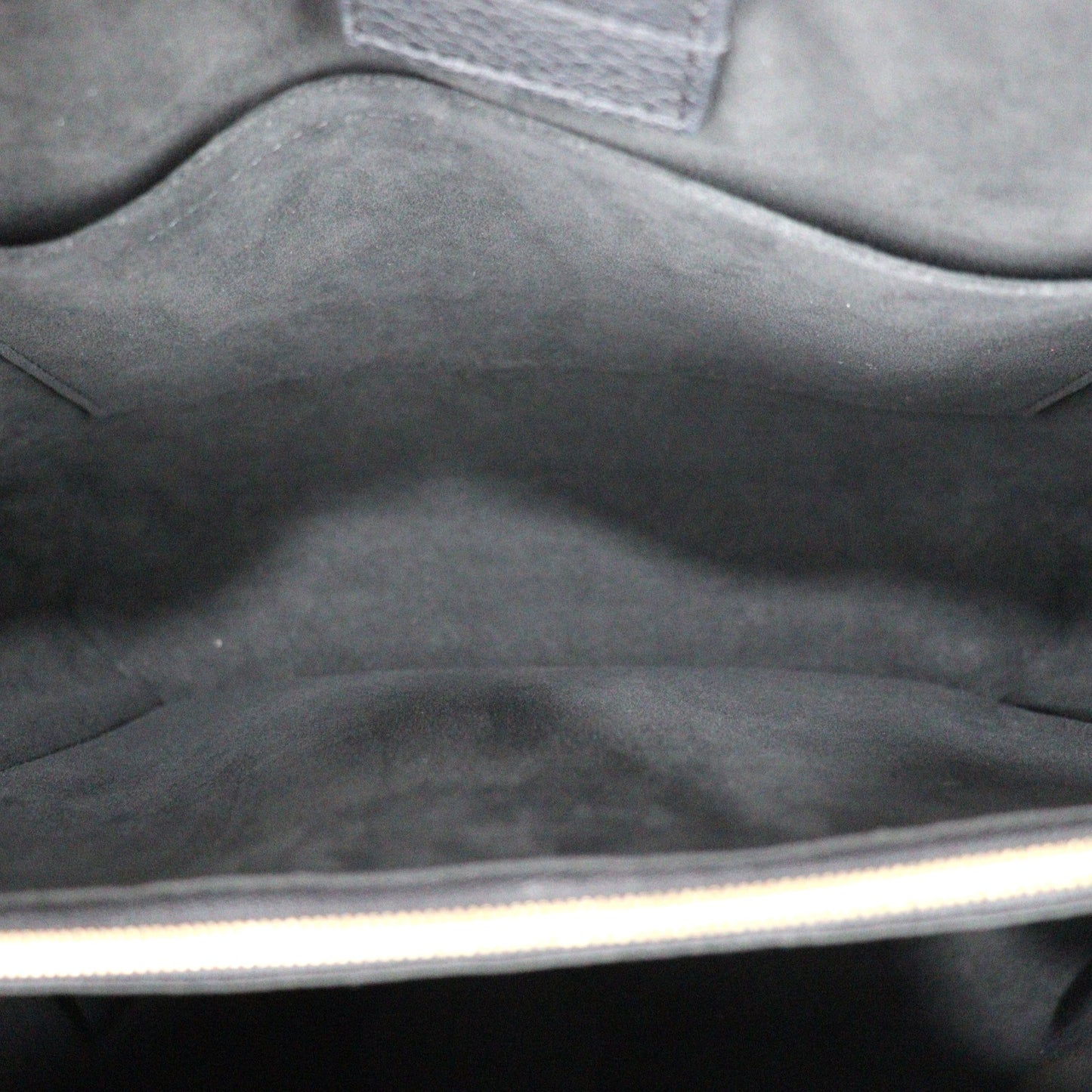 LOUIS VUITTON N40050 LV RIVERSIDE HANDBAG