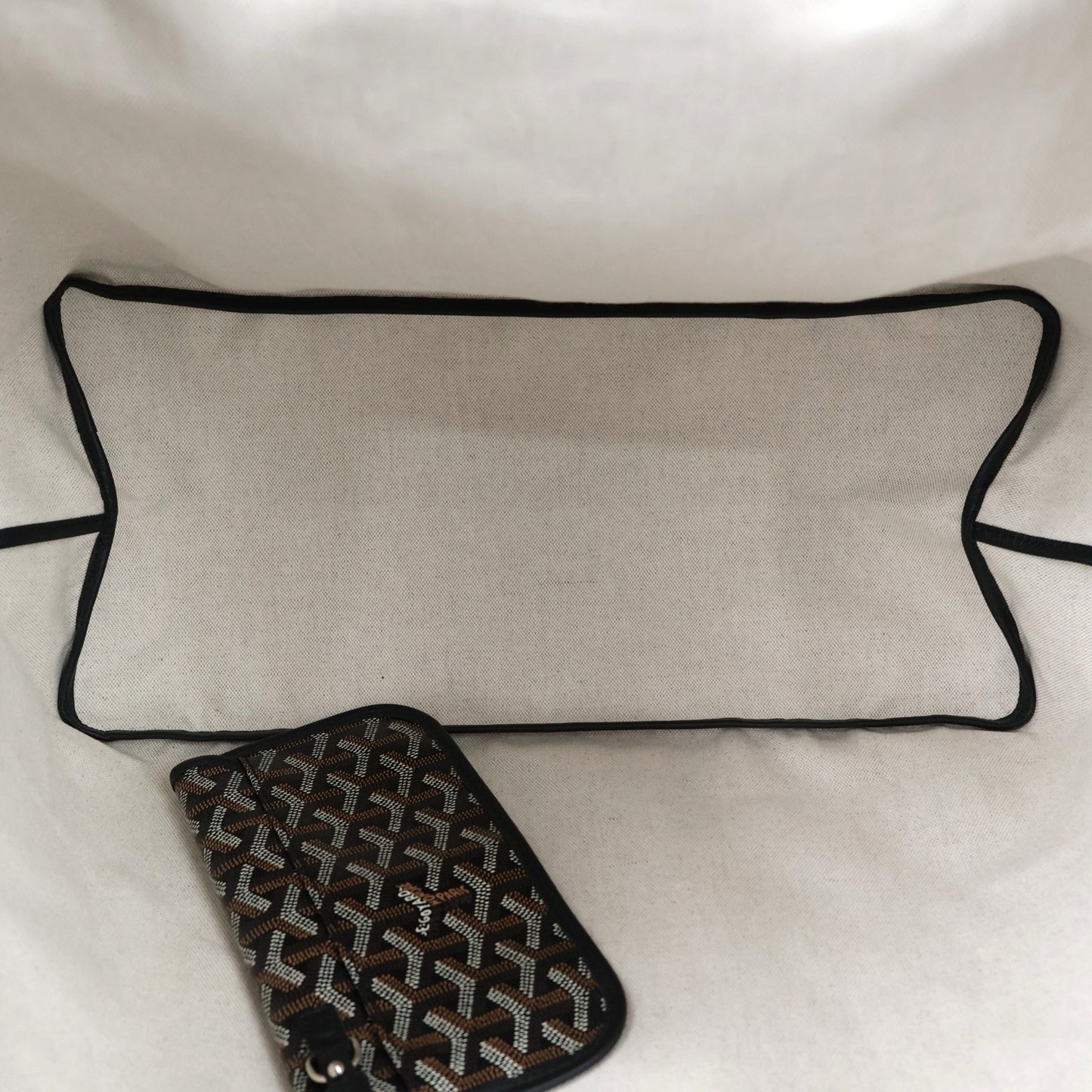 GOYARD SAINT LOUIS GM TOTE BAG