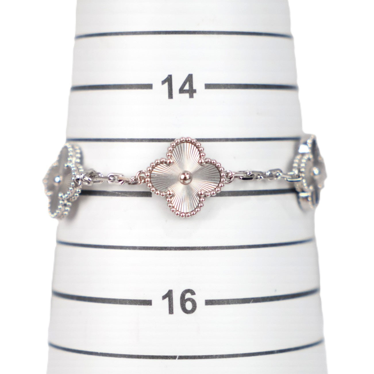 Van Cleef & Arpels VCARP9XE00 Vintage Alhambra 5-Motifs Bracelet
