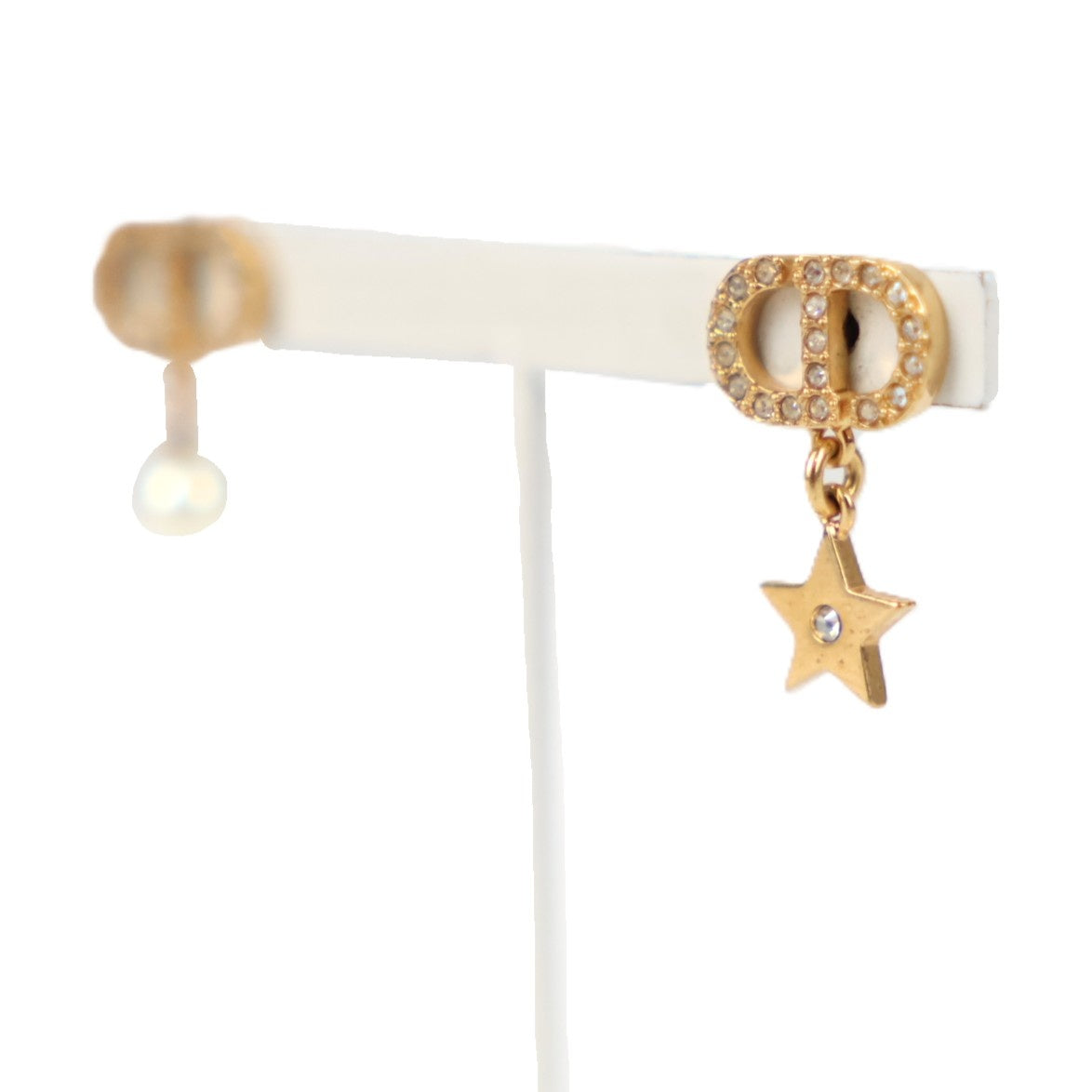 DIOR E3714WOMCY PETIT CD LUCKY CHARM EARRINGS