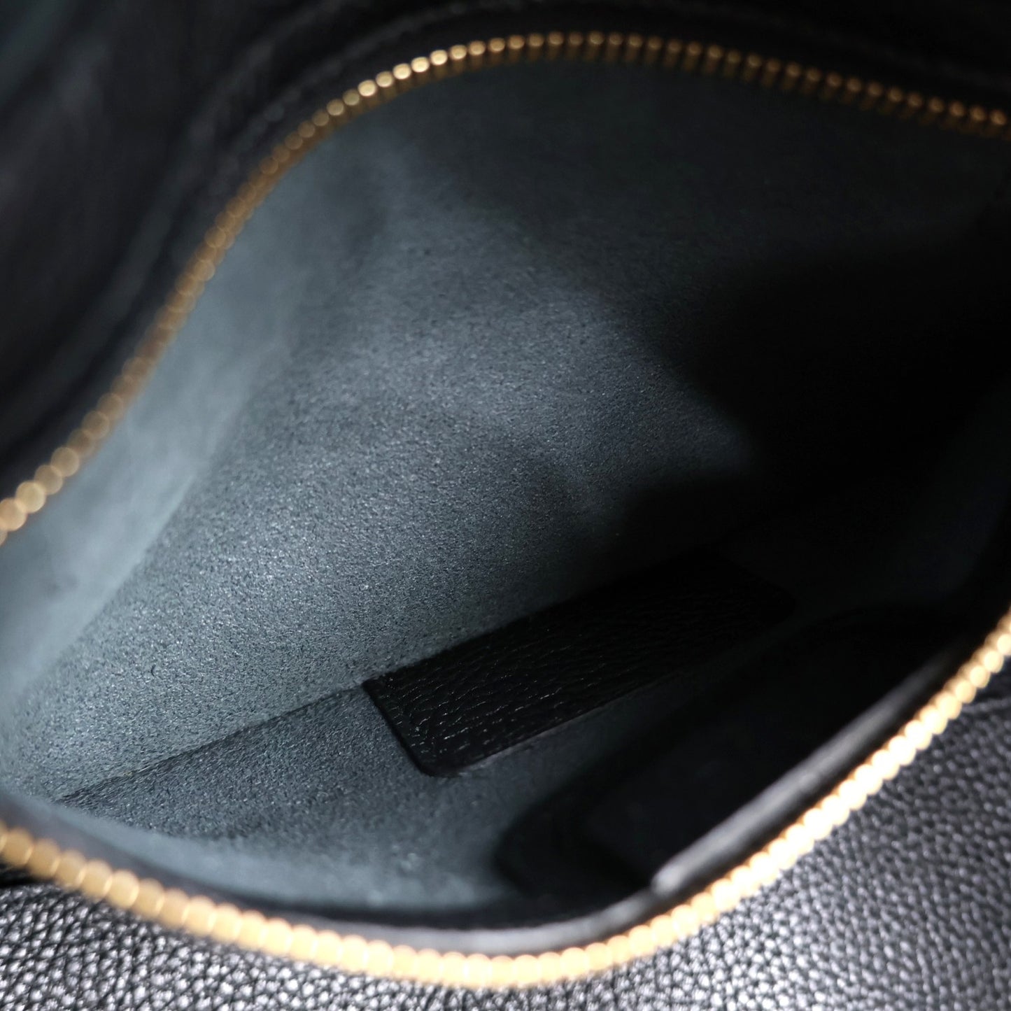 FERRAGAMO 21 F575 GANCINI SHOULDER BAG