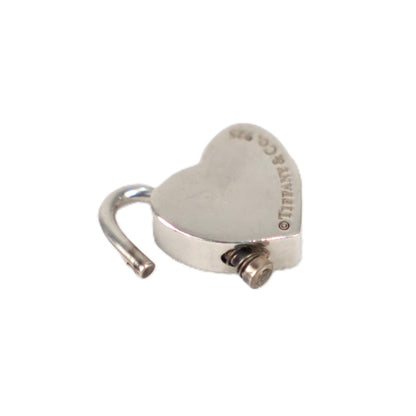 TIFFANY & Co. Return to Tiffany Heart Lock Pendant