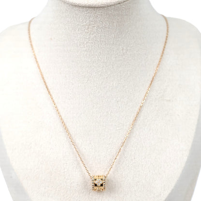 Van Cleef & Arpels VCARO2EE00 Perlee clovers pendant Necklace