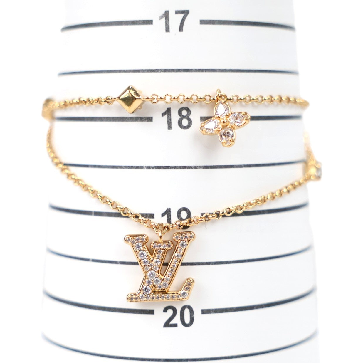 LOUIS VUITTON M1582A LADY LV BRACELET