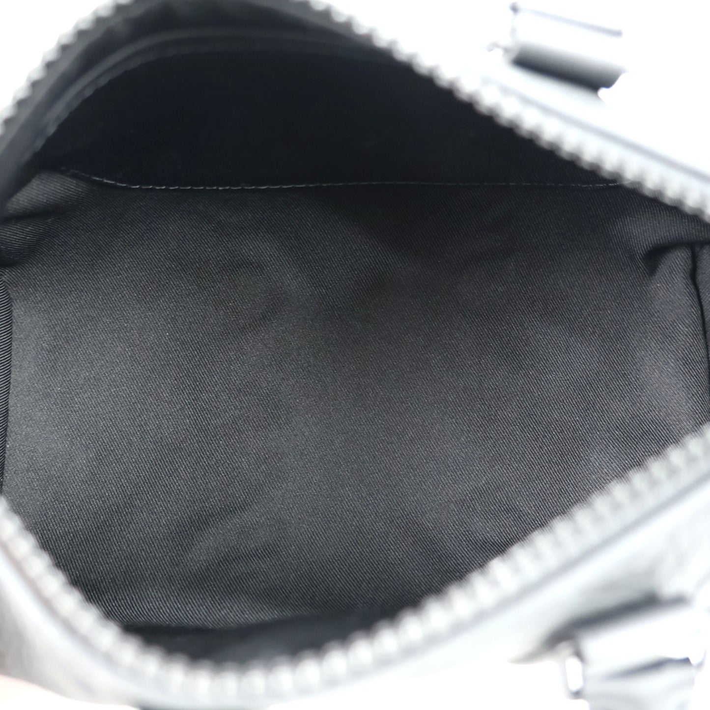 LOUIS VUITTON M20900 KEEPALL BANDOULIERE 25 HANDBAG