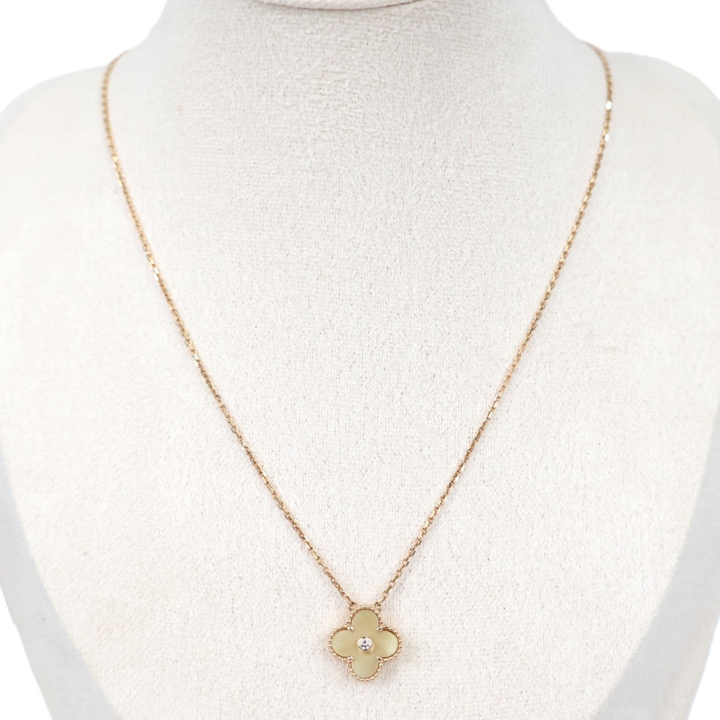 Van Cleef & Arpels VCARP2R700 Vintage Alhambra Holiday Pendant 2018 Necklace