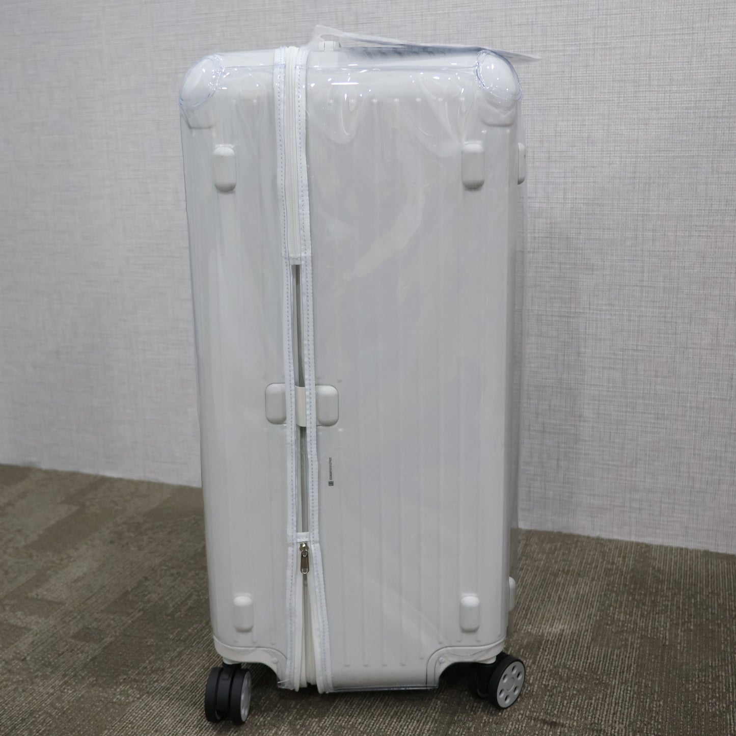RIMOWA 83280661 ESSENTIAL TRUNK 101L SUIT CASE