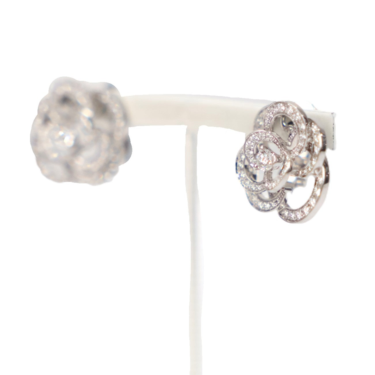 CHANEL J2672 Fil de Camelia Earrings