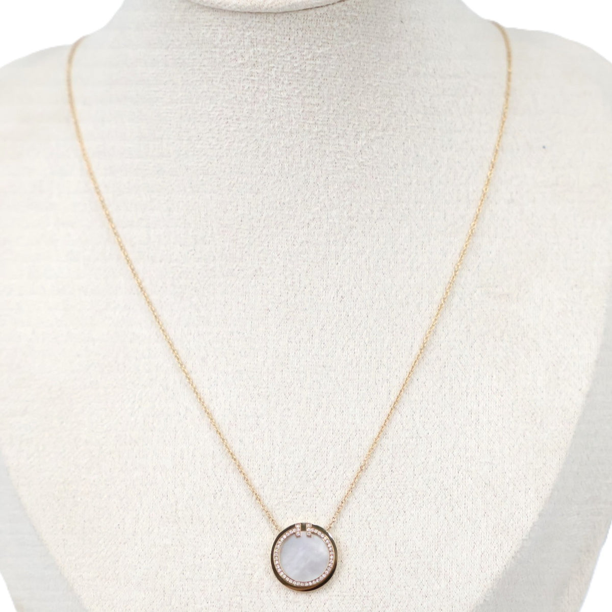 TIFFANY & Co. 64026836 T Circle Necklace