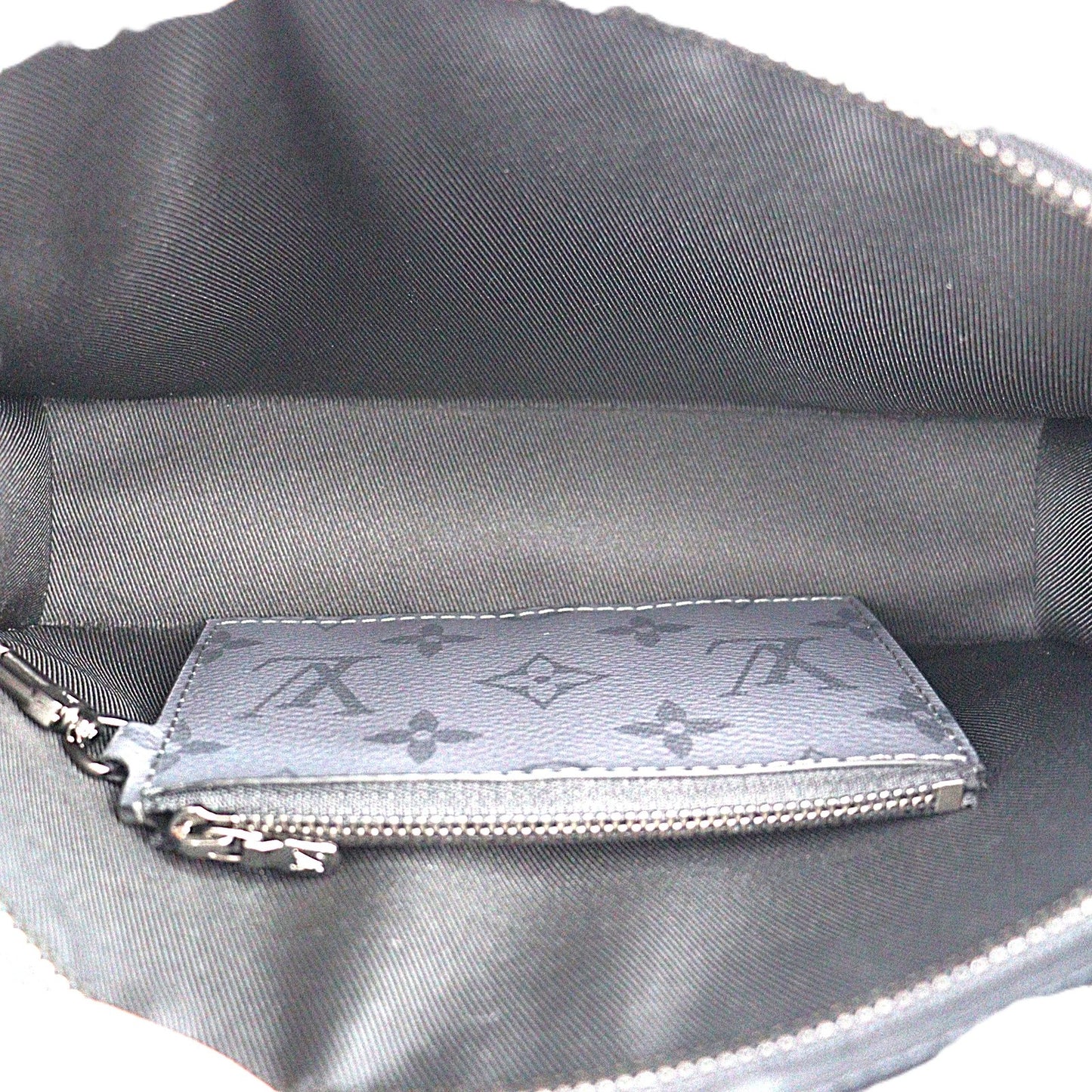 LOUIS VUITTON M81124 GASTON WEARABLE WALLET CROSSBODY BAG
