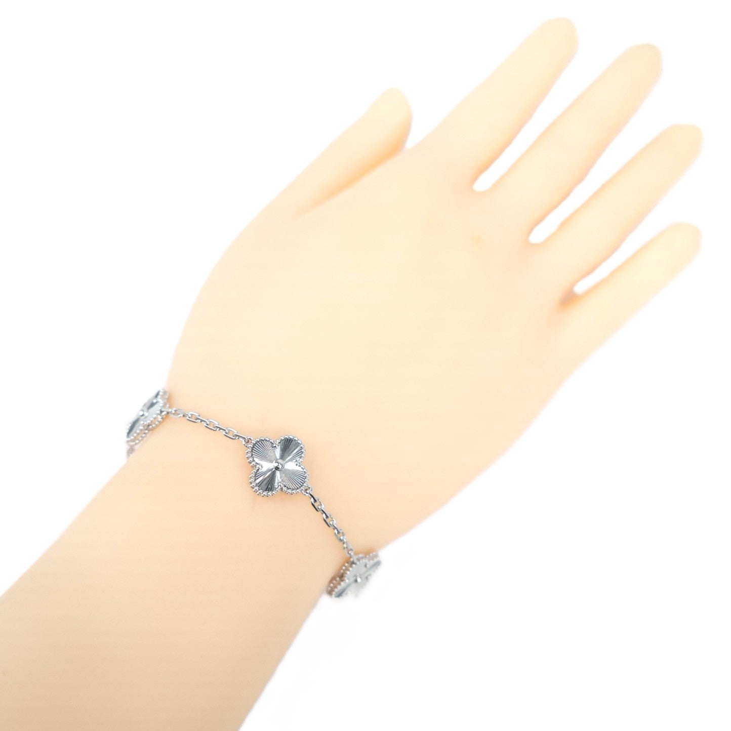 Van Cleef & Arpels VCARP9XE00 Vintage Alhambra 5-Motifs Bracelet