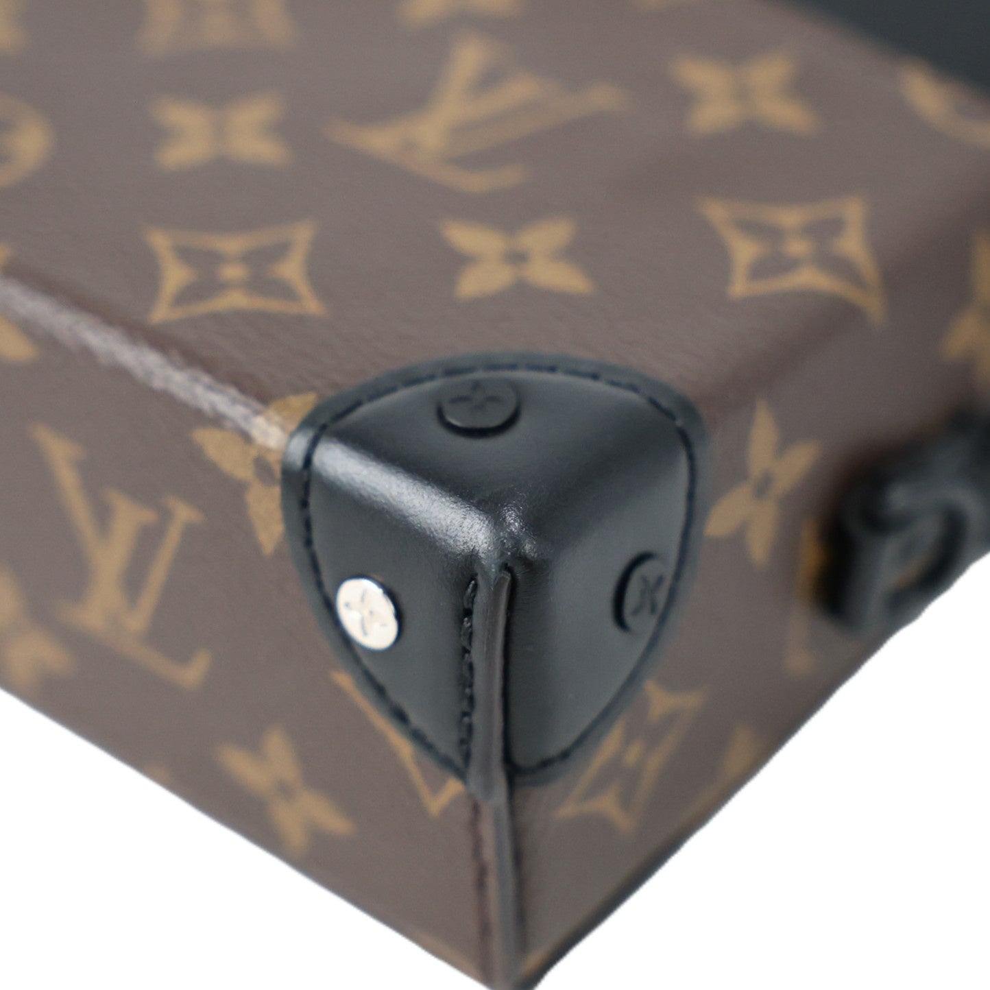 LOUIS VUITTON M83613 STEAMER WEARABLE WALLET MINI BAG