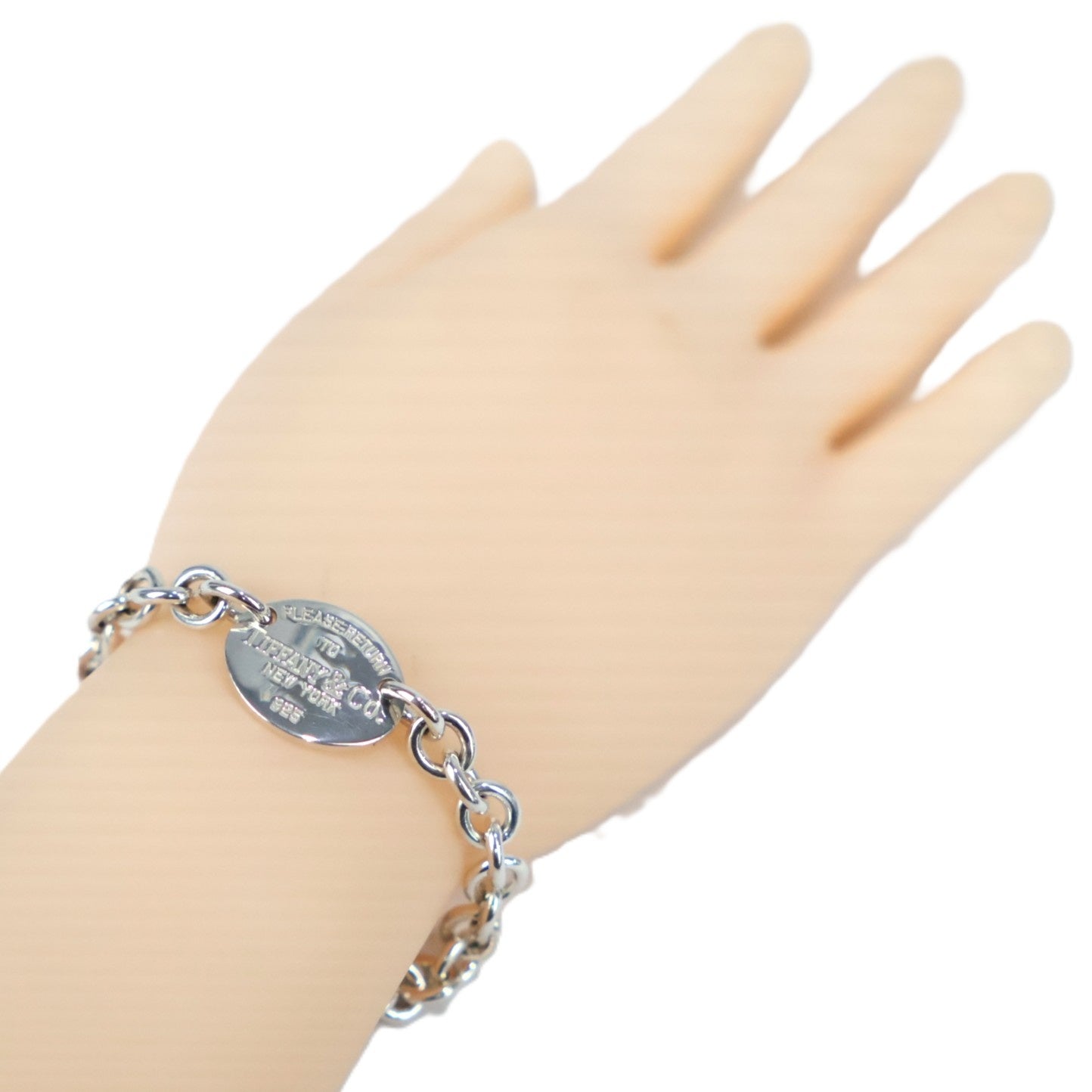 TIFFANY & Co. Return to Tiffany Oval Tag Bracelet