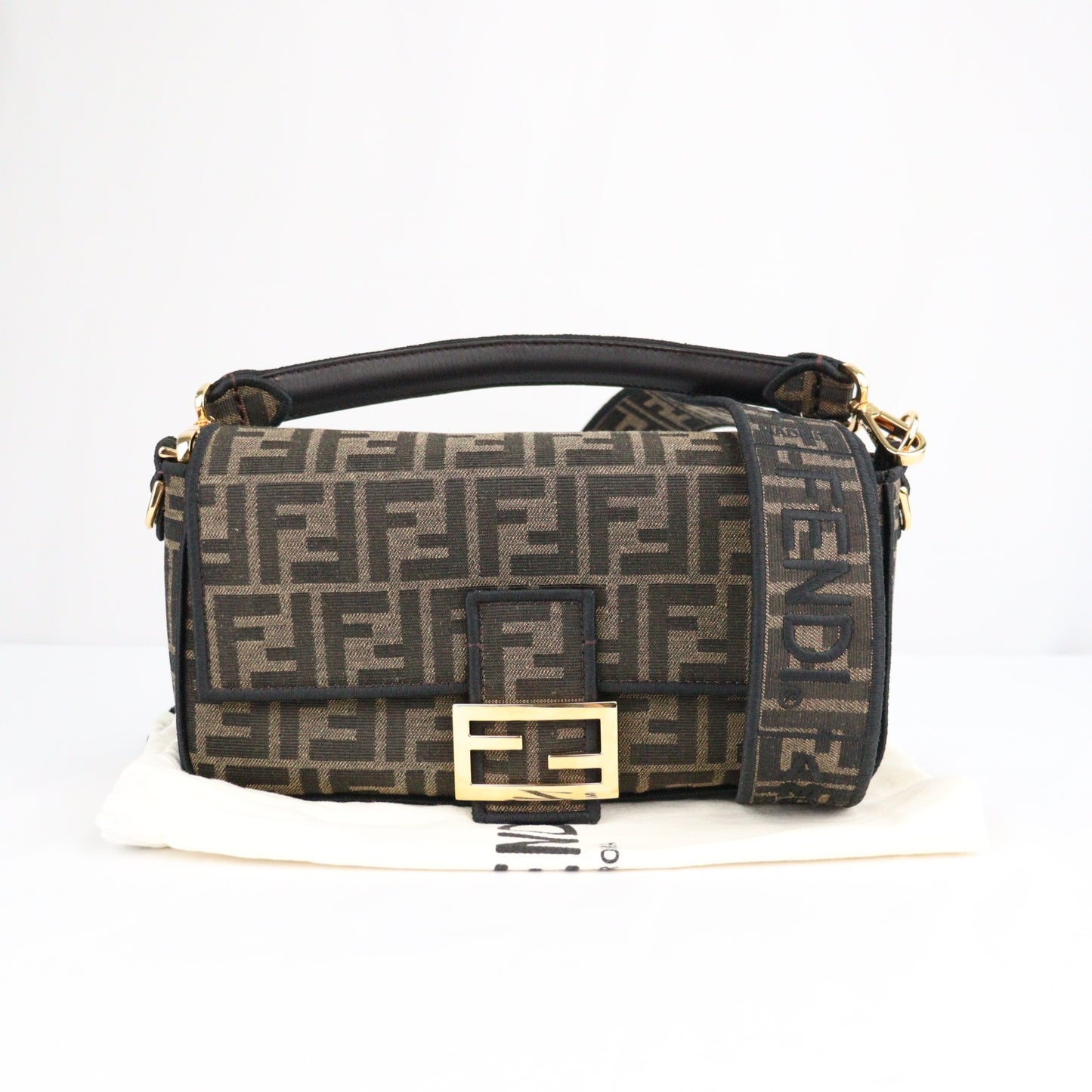 FENDI 8BR600 A6U5 BAGUETTE SHOULDER BAG