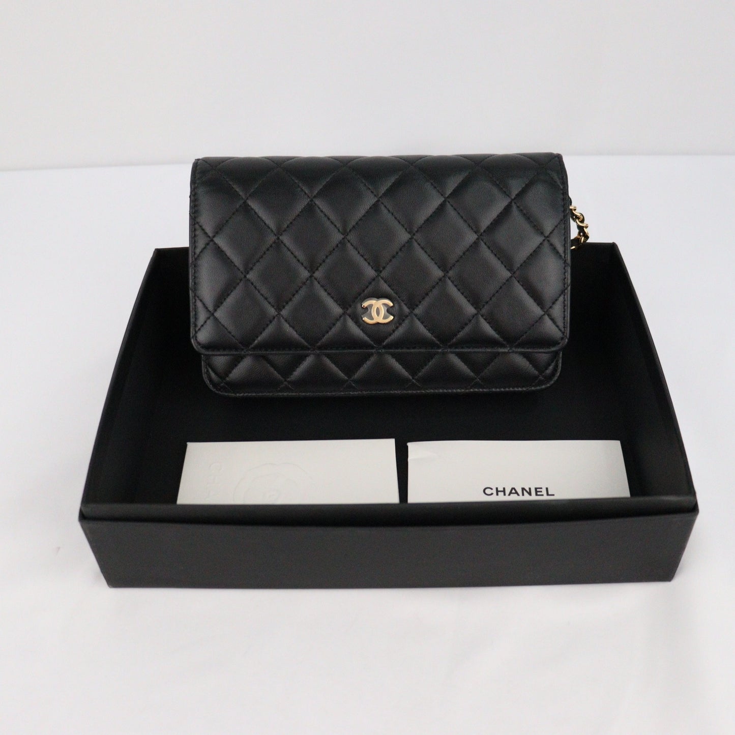 CHANEL AP0250 CLASSIC FLAP WALLET ON CHAIN