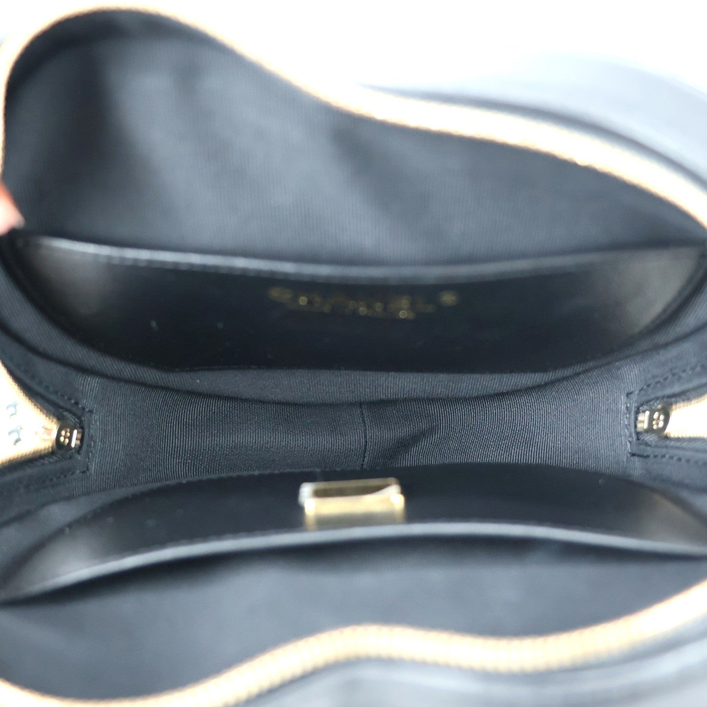 CHANEL AS5764 SHOULDER BAG