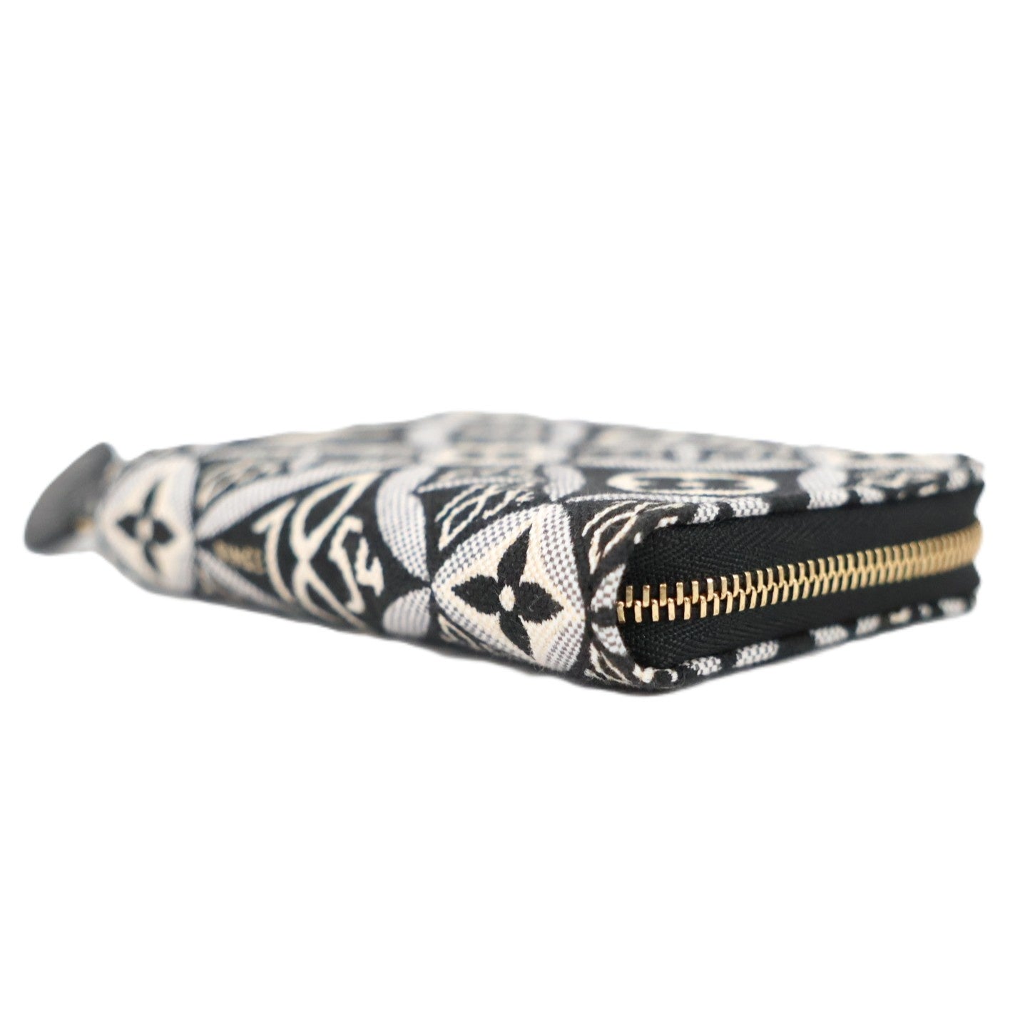 LOUIS VUITTON M69997 COIN PURSE