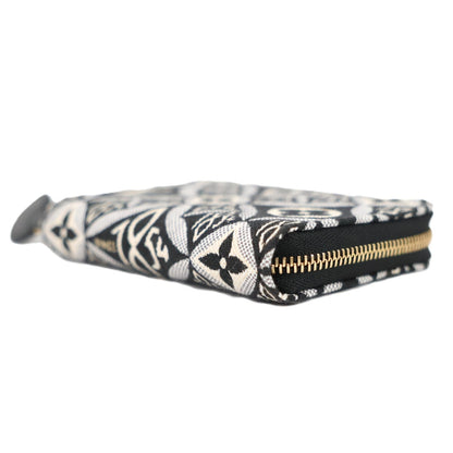LOUIS VUITTON M69997 COIN PURSE