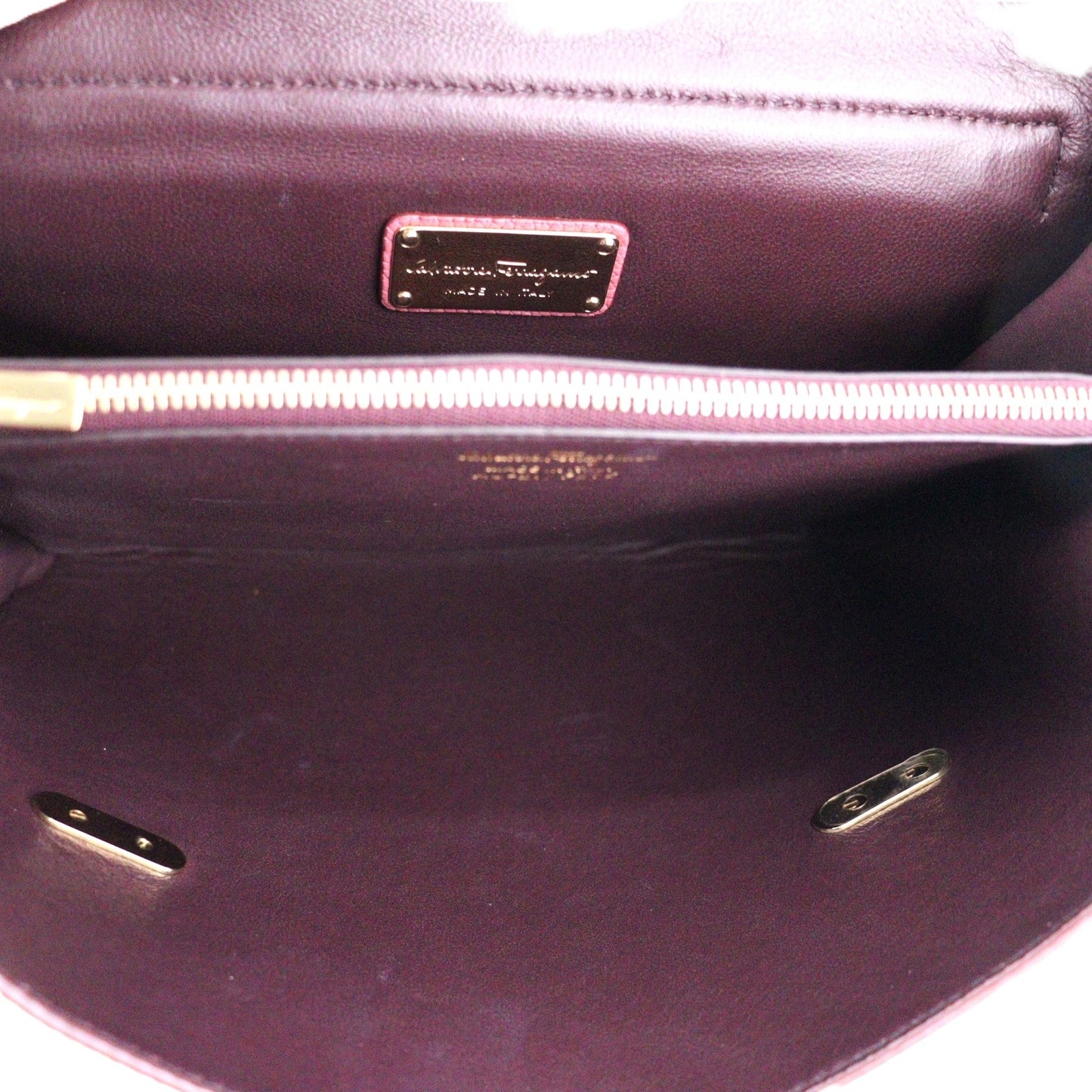 FERRAGAMO 21-F275 GANCINI SHOULDER BAG
