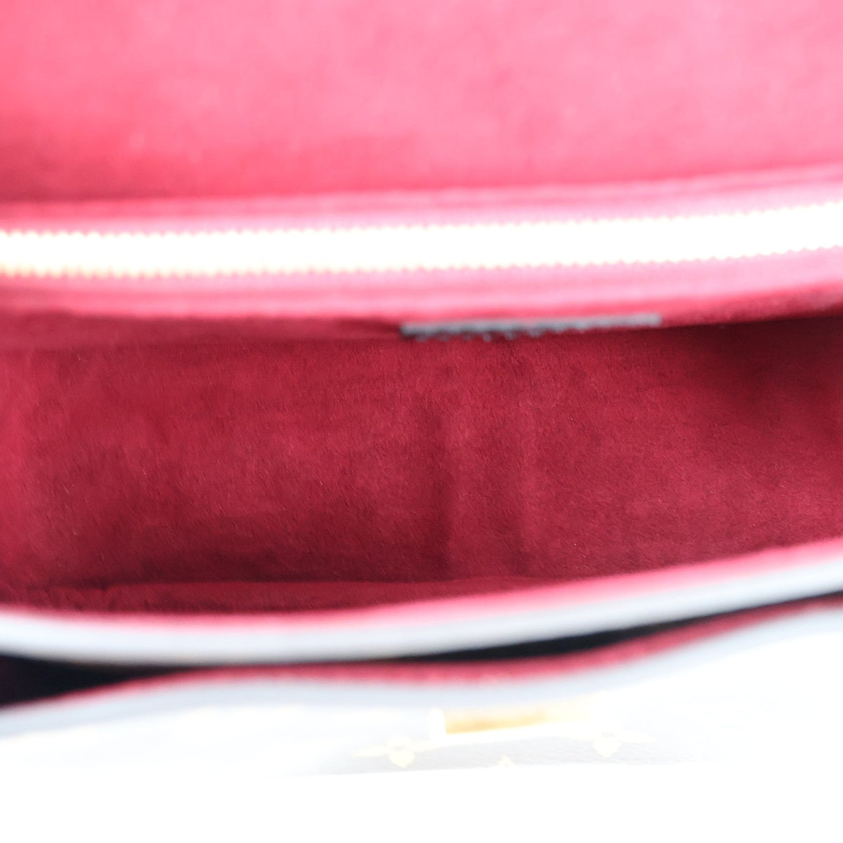 LOUIS VUITTON M45592 PASSY SHOULDER BAG
