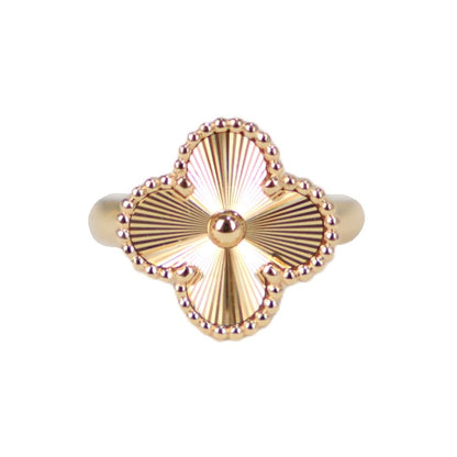 Van Cleef & Arpels VCARP6I349 Vintage Alhambra #49 Ring