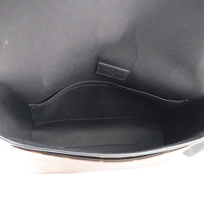 LOUIS VUITTON M45557 MAGNETIC MESSENGER CROSSBODY BAG