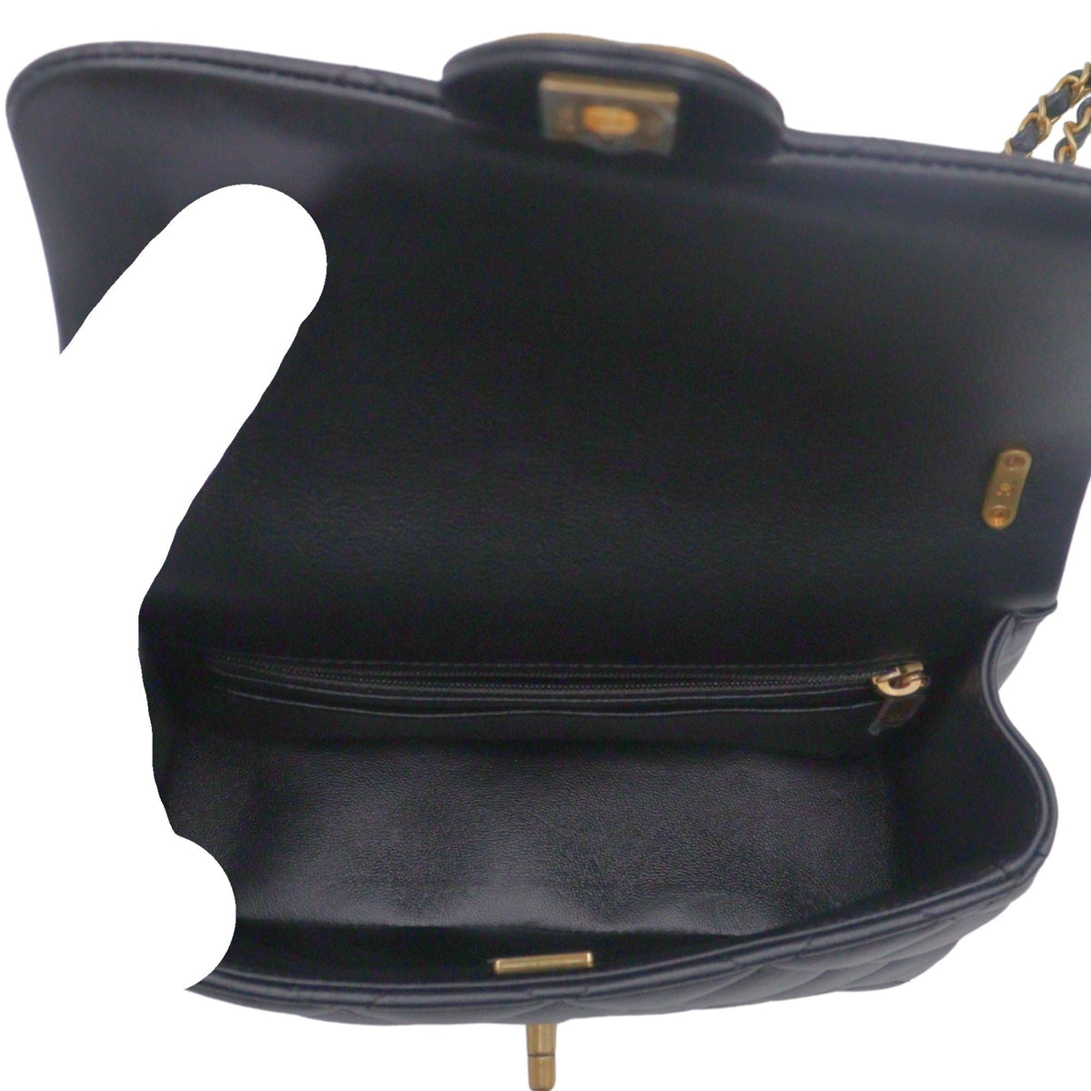 CHANEL AS4384
