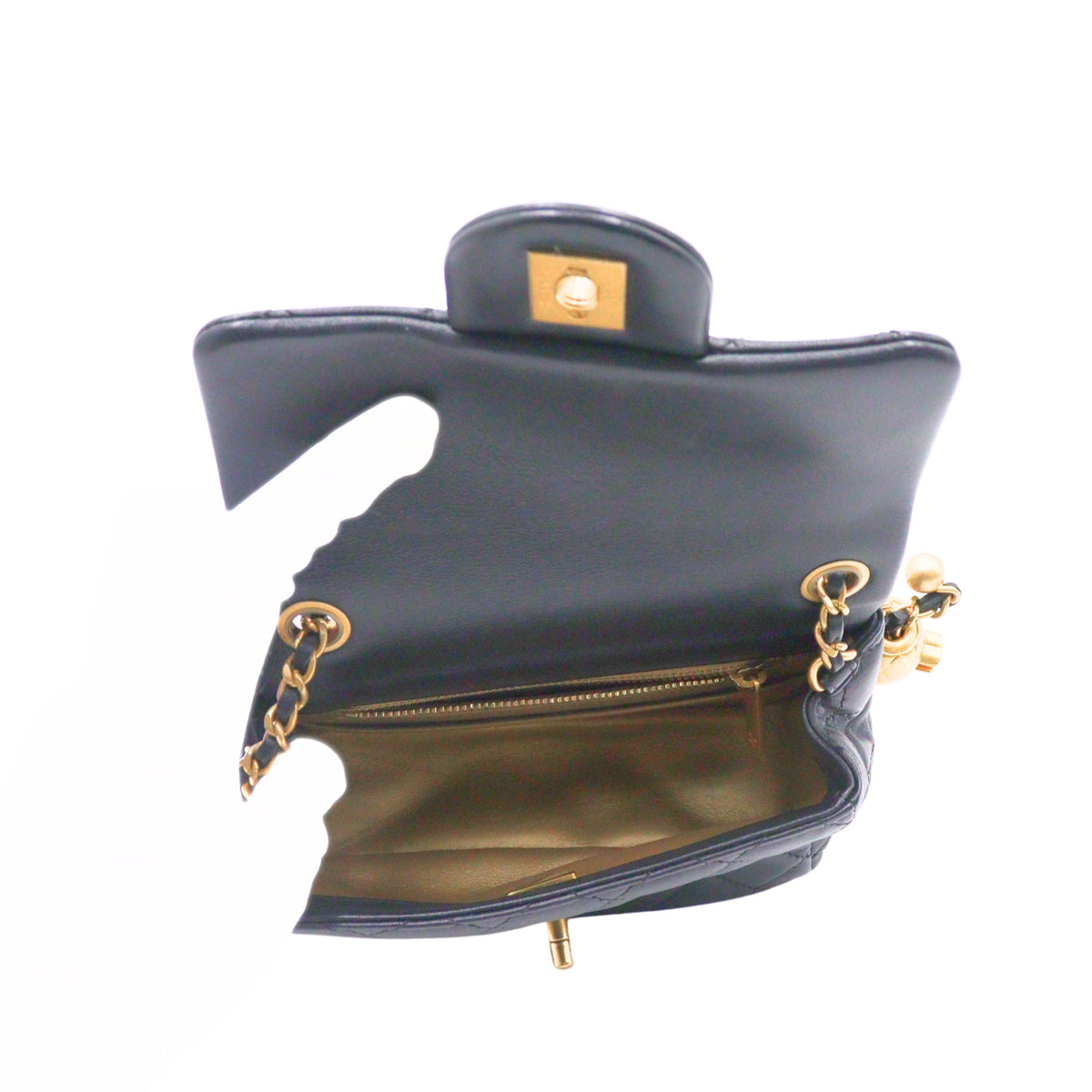 CHANEL AS1786