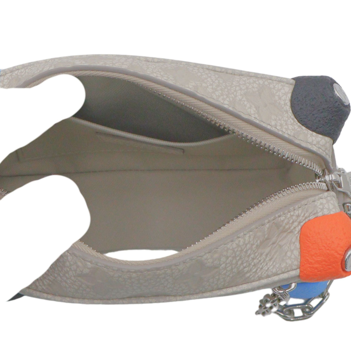 LOUIS VUITTON M81606 Soft Trunk